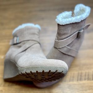 Hush Puppies Women’s Boots With Zipper